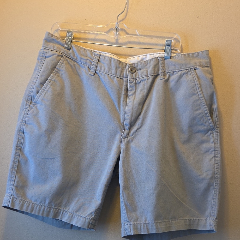 St. John's Bay Men's Gray Flat Front Shorts